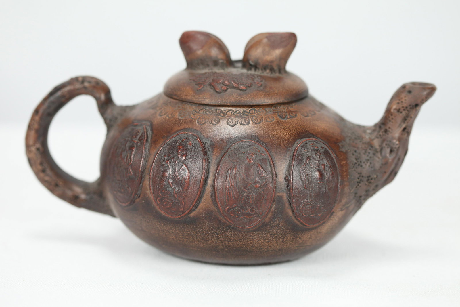 Chinese dark clay teapot (1 of 6)