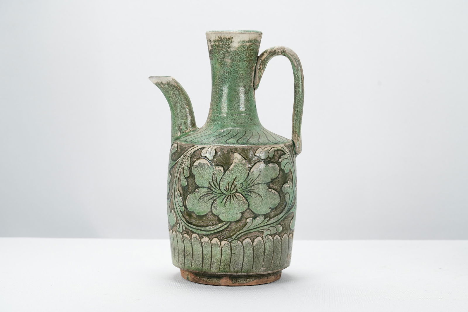 Chinese pottery water pot (1 of 8)