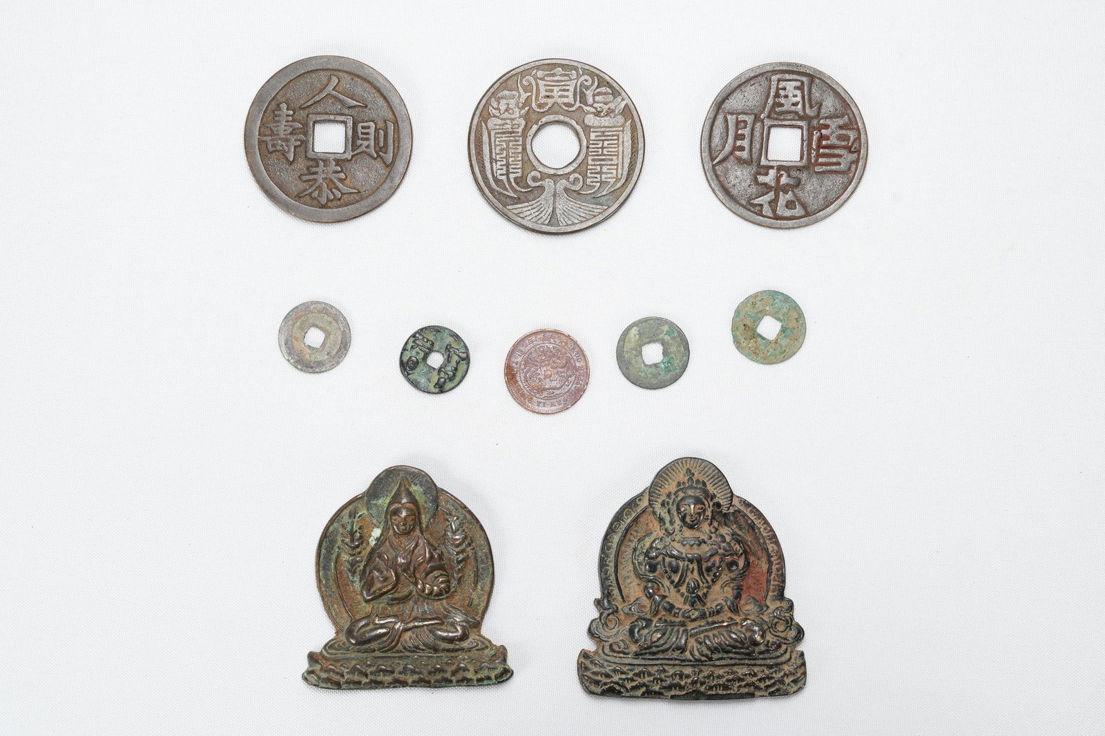 10 pcs Chinese metal items: 10 pcs Chinese metal items. Largest H: 3.15" x W: 3"