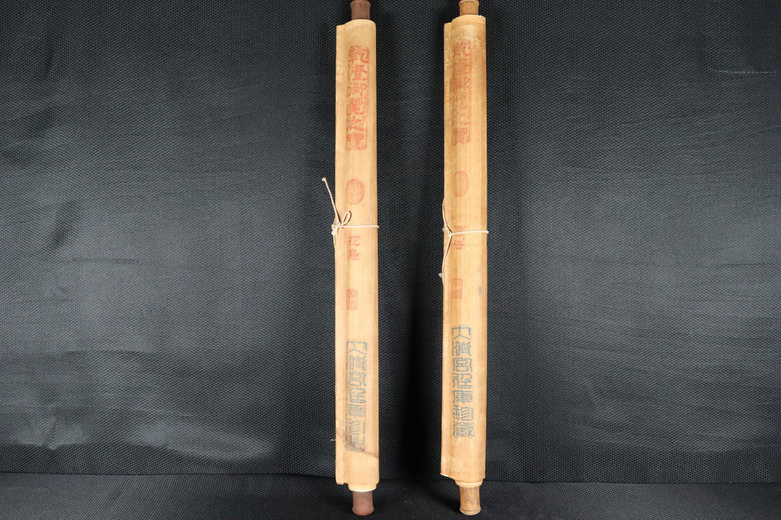 2 pcs Chinese scroll: 2 pcs Chinese long scroll.Largest L: 30.5"