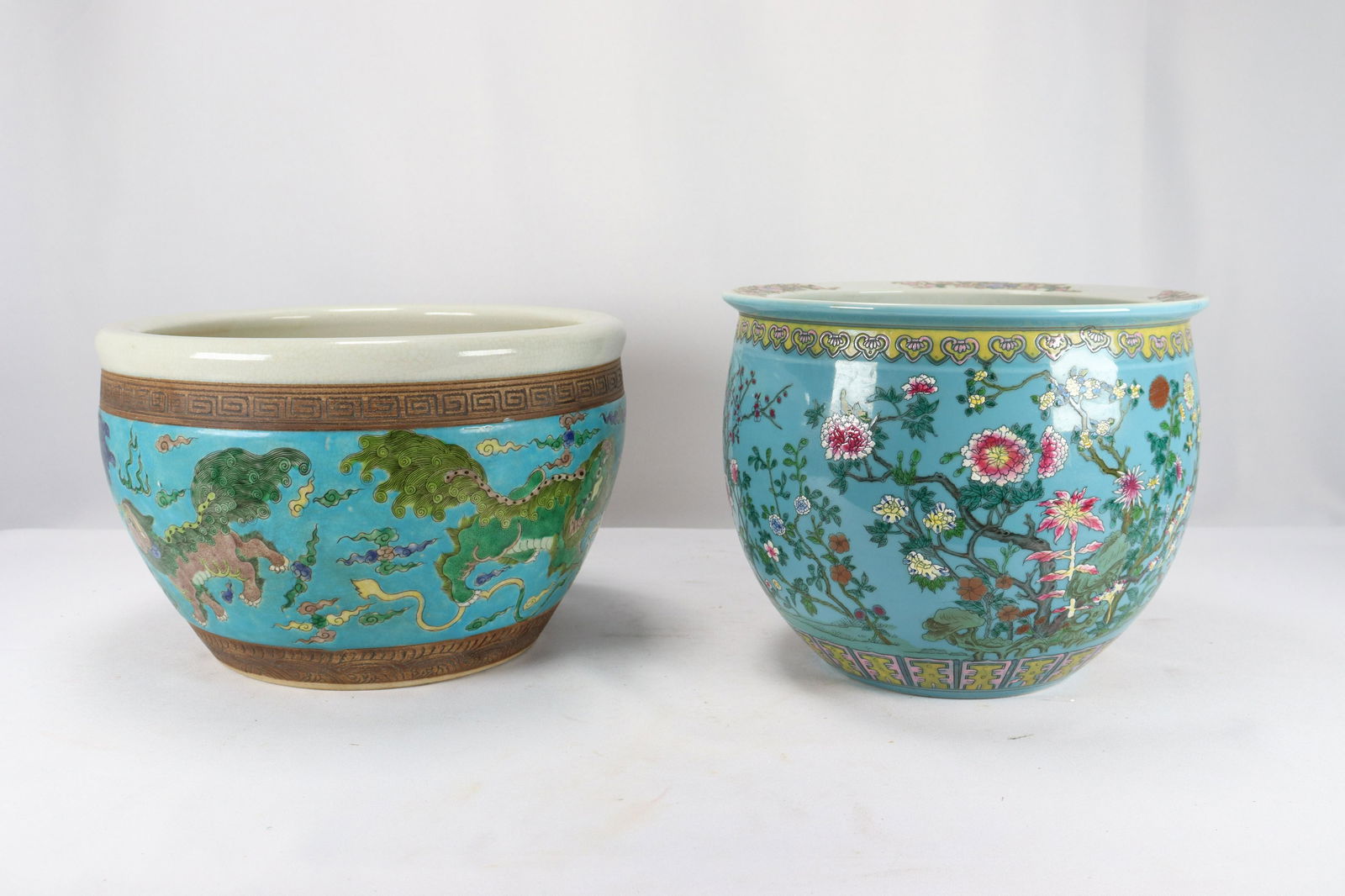 2 pcs Chinese jar (1 of 10)