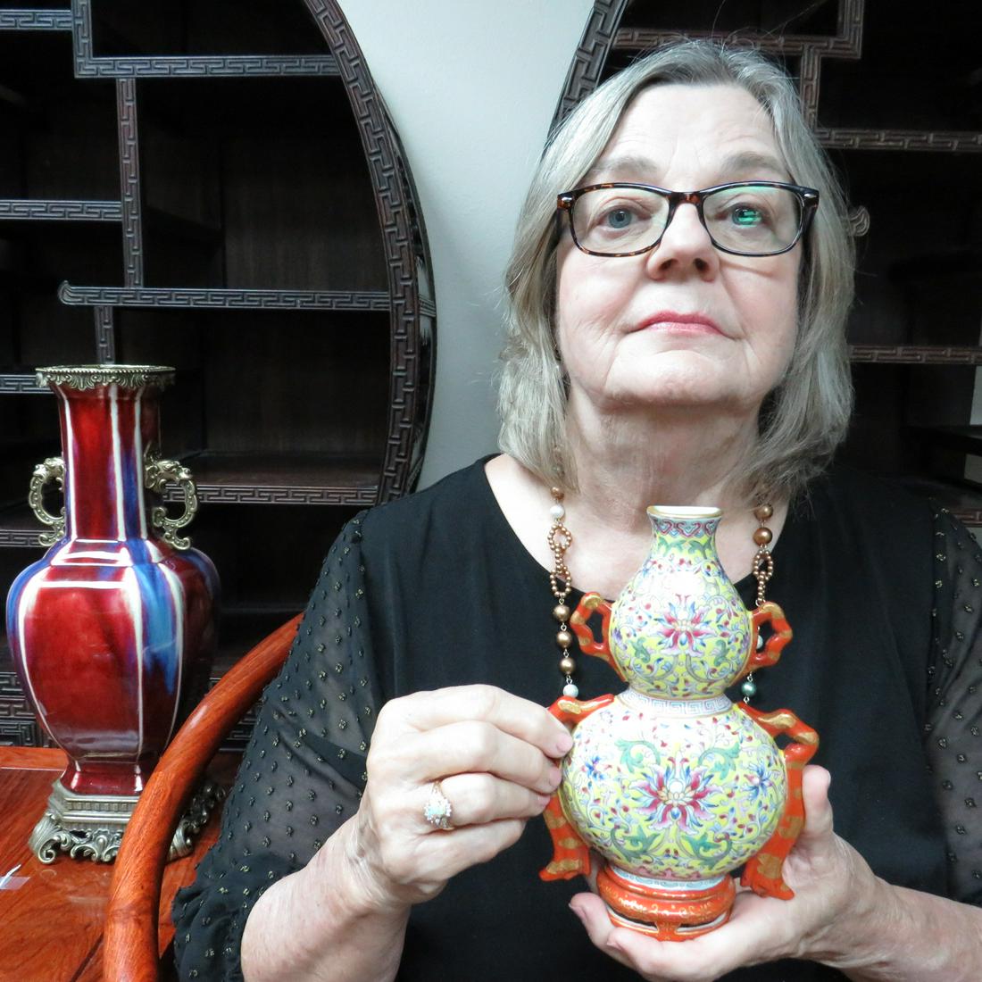 Chinese wall vase (1 of 8)