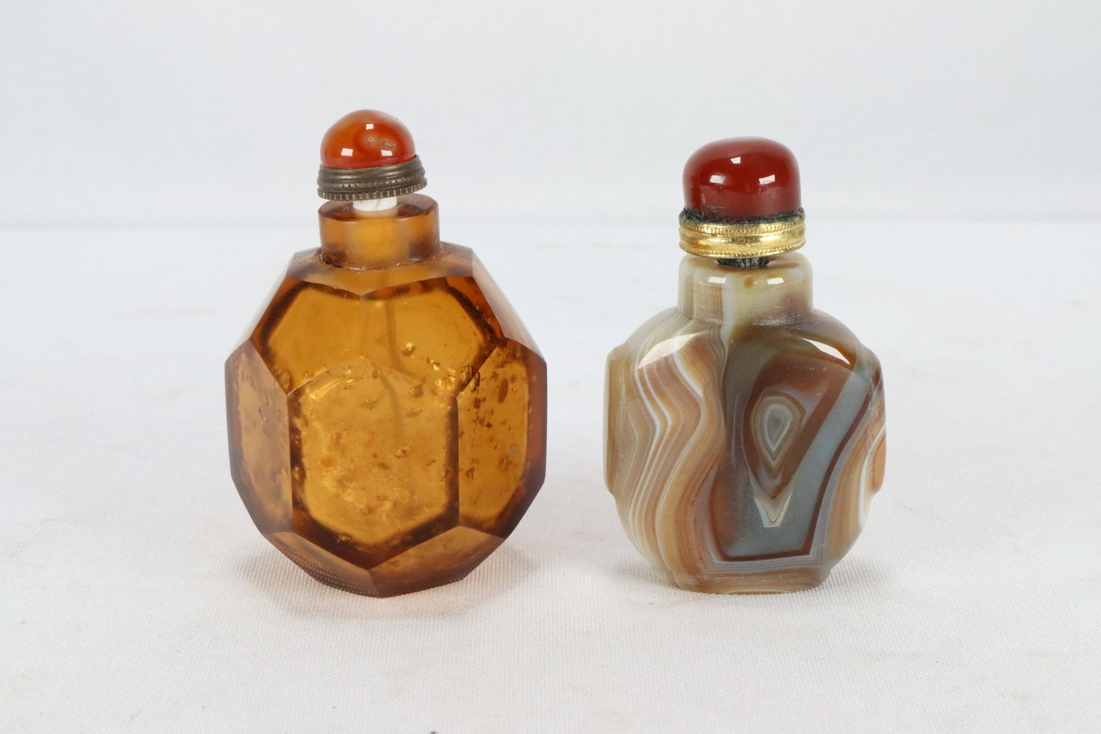 2 pcs Chinese snuff bottle (1 of 7)