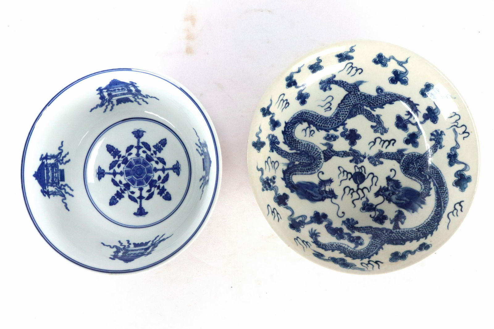 2 pcs Chinese porcelain items (1 of 7)