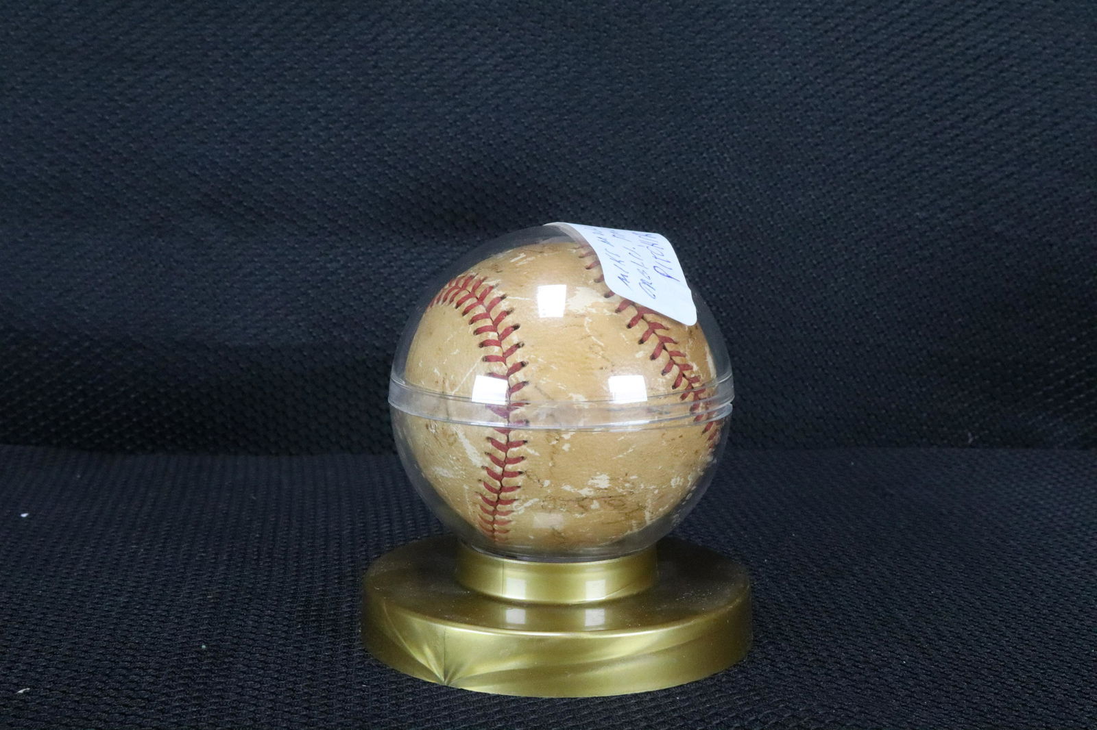 Mike Mussina signed baseball (1 of 6)