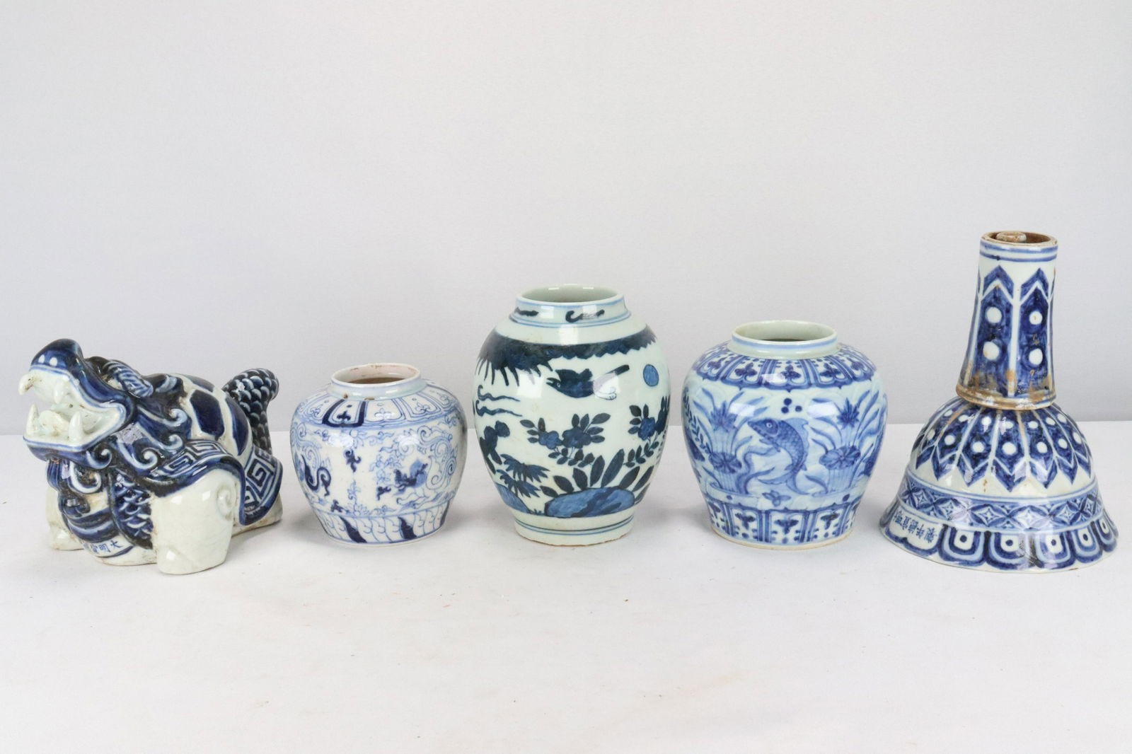 5 pcs Chinese b/w items (1 of 8)