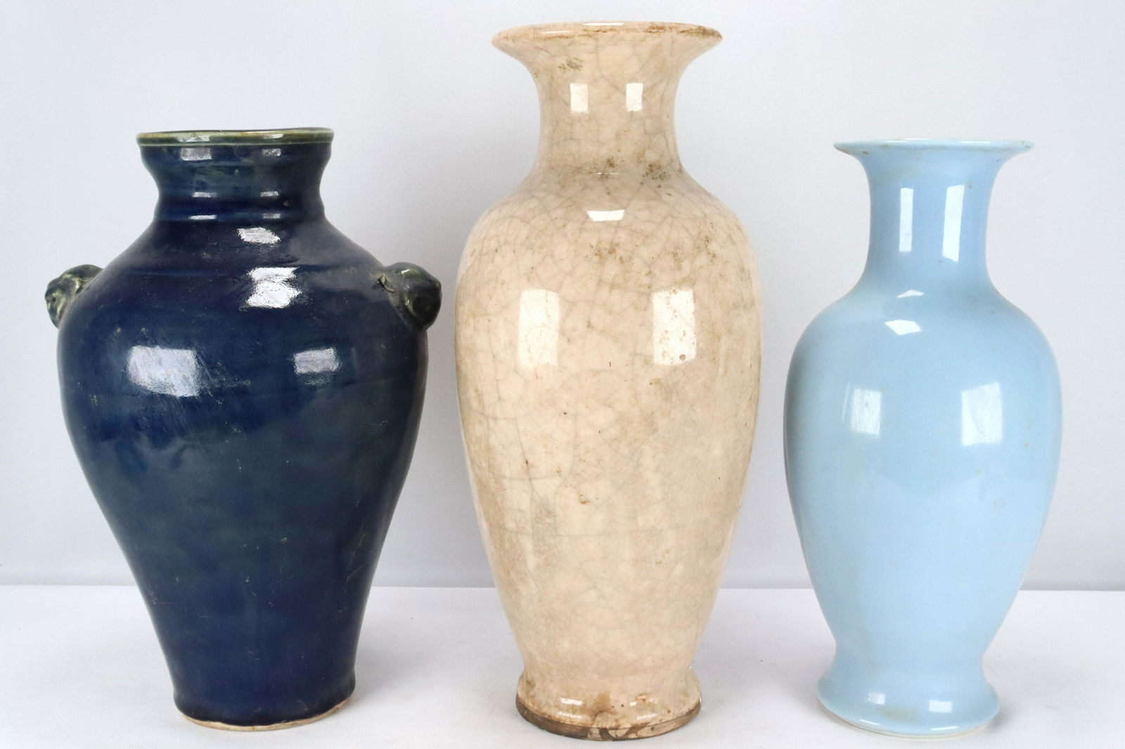 3 pcs Chinese tall vase (1 of 8)