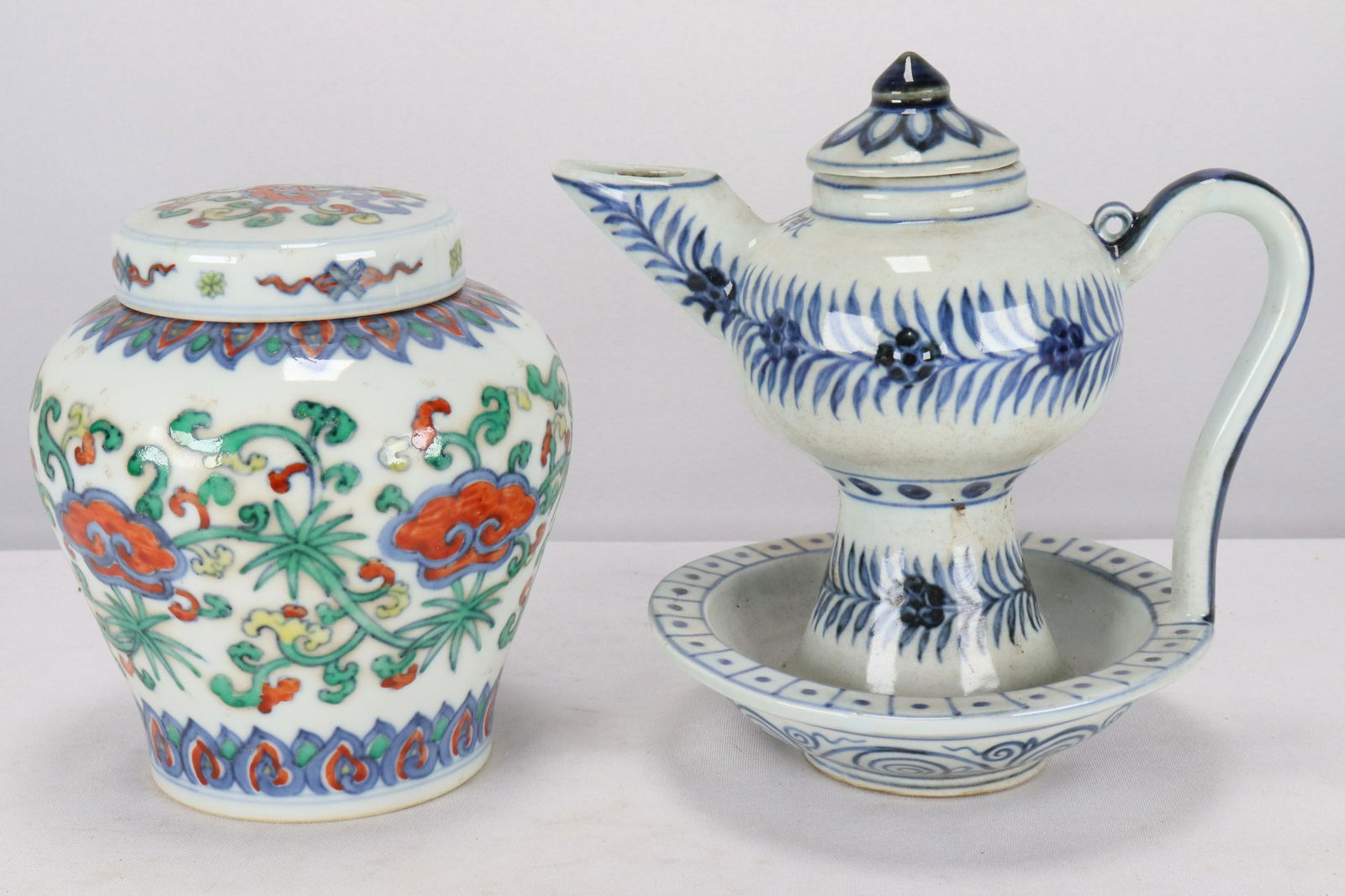 2 pcs Chinese items (1 of 6)