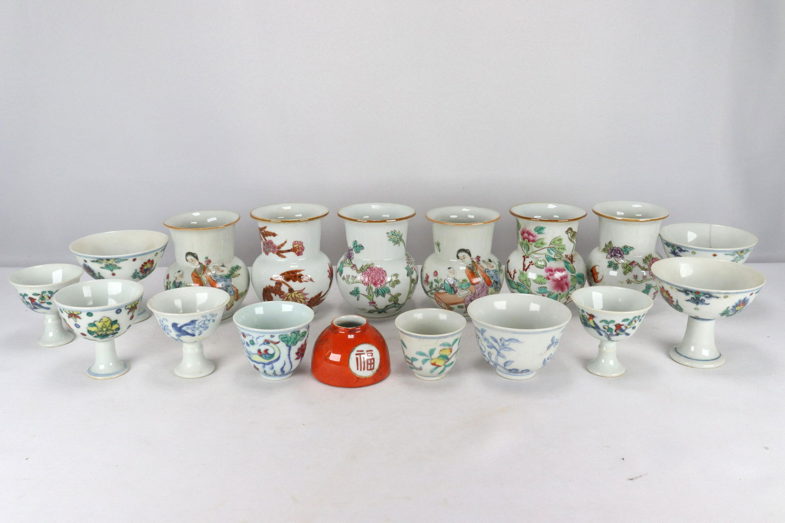 17 pcs Chinese porcelain items (1 of 9)