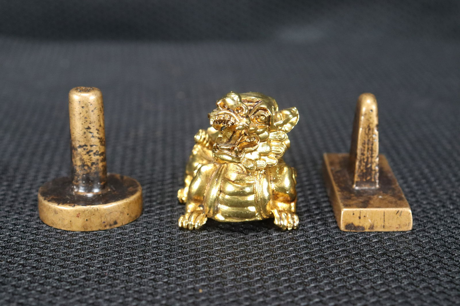 3 pcs Chinese items (1 of 6)