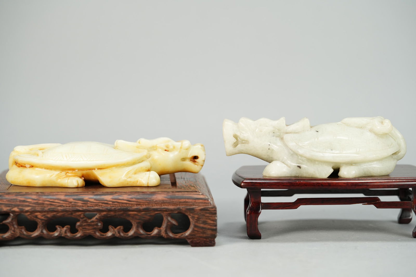 2 pcs Chinese jade beast (1 of 8)