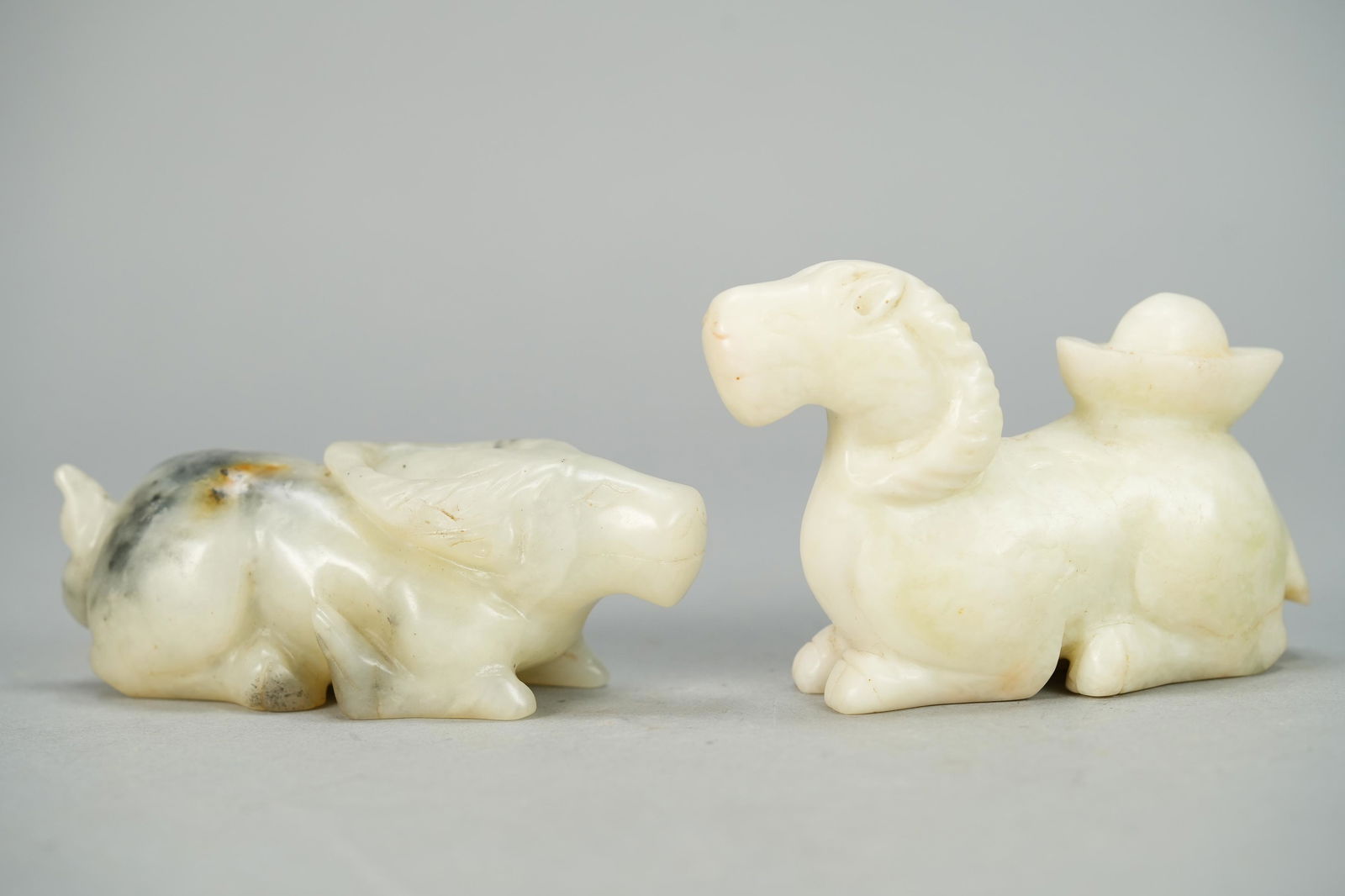 2 pcs Chinese jade beast (1 of 7)
