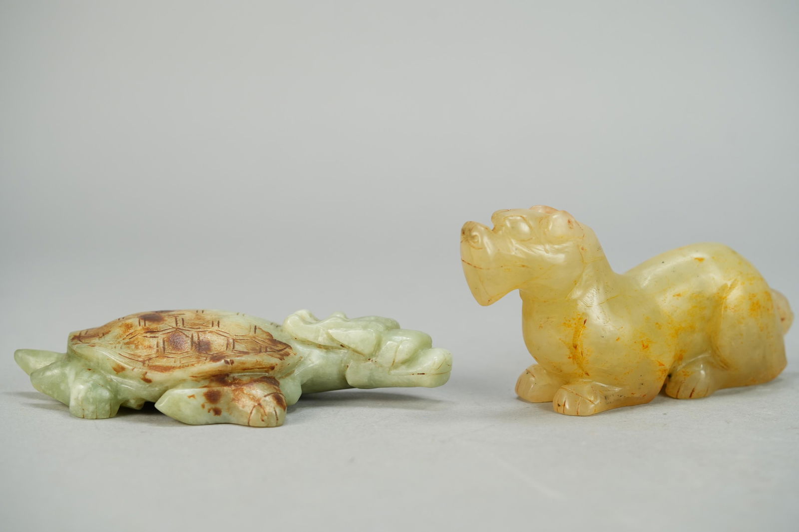 2 pcs Chinese jade beast (1 of 8)