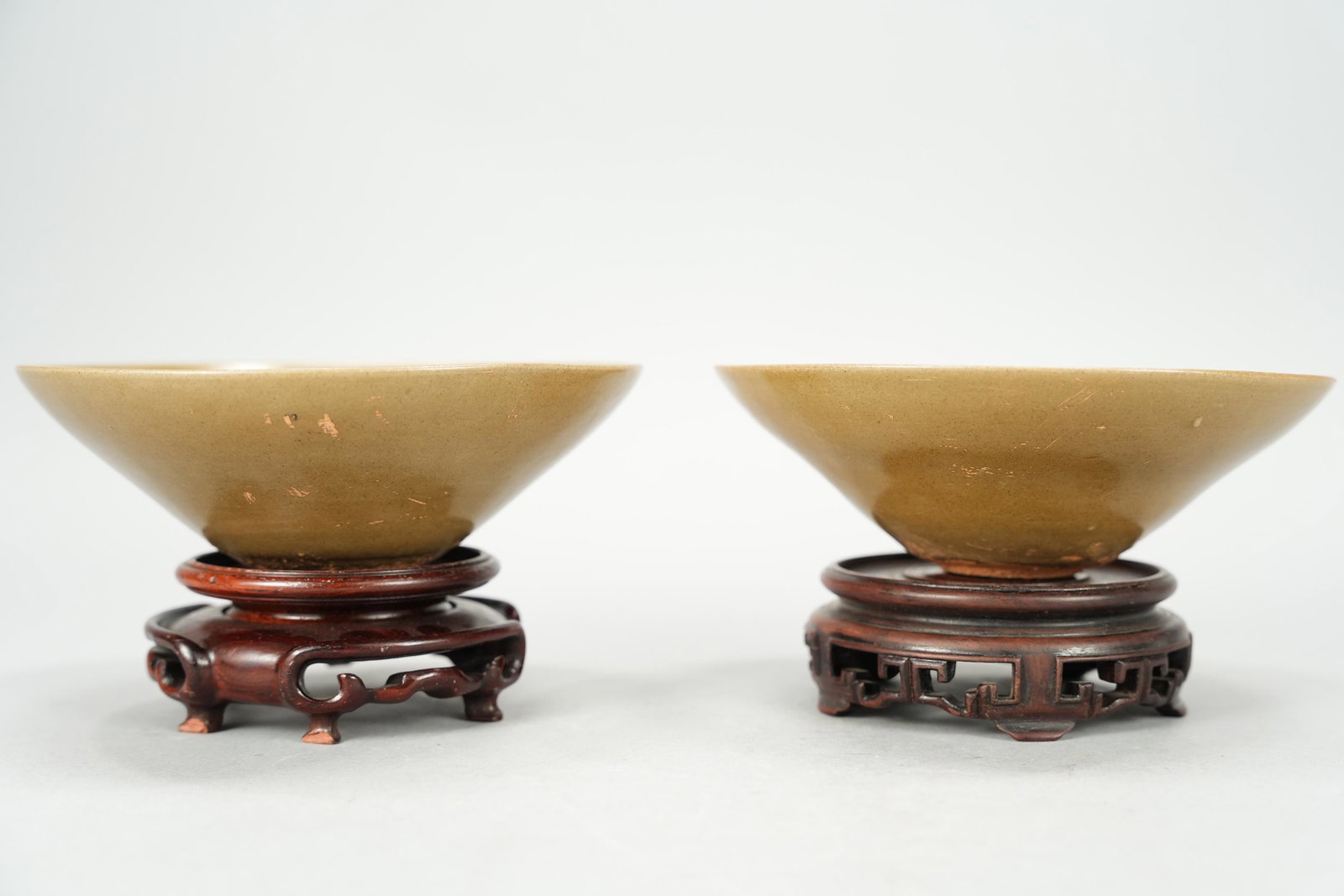 2 pcs Chinese bowls: 2 pcs Chinese brown glaze bowl. Largest H: 2.25" x D: 6.4"