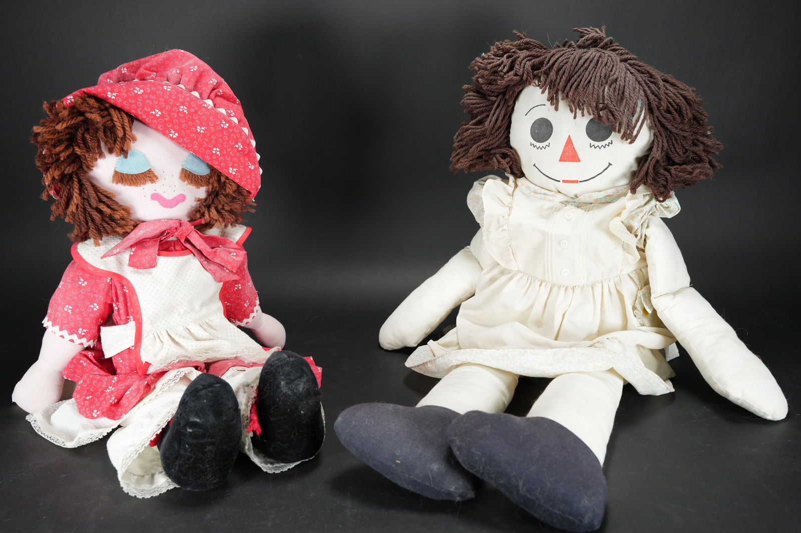 2 pcs vintage dolls (1 of 5)