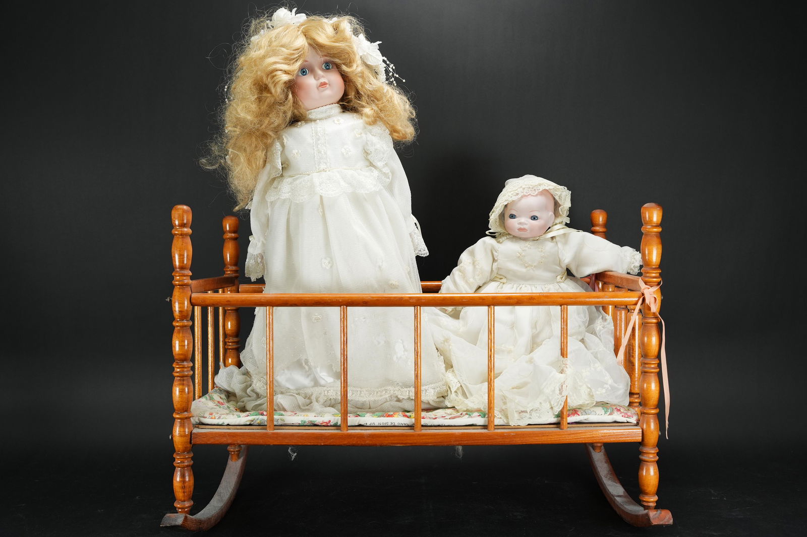 2 pcs vintage dolls (1 of 7)