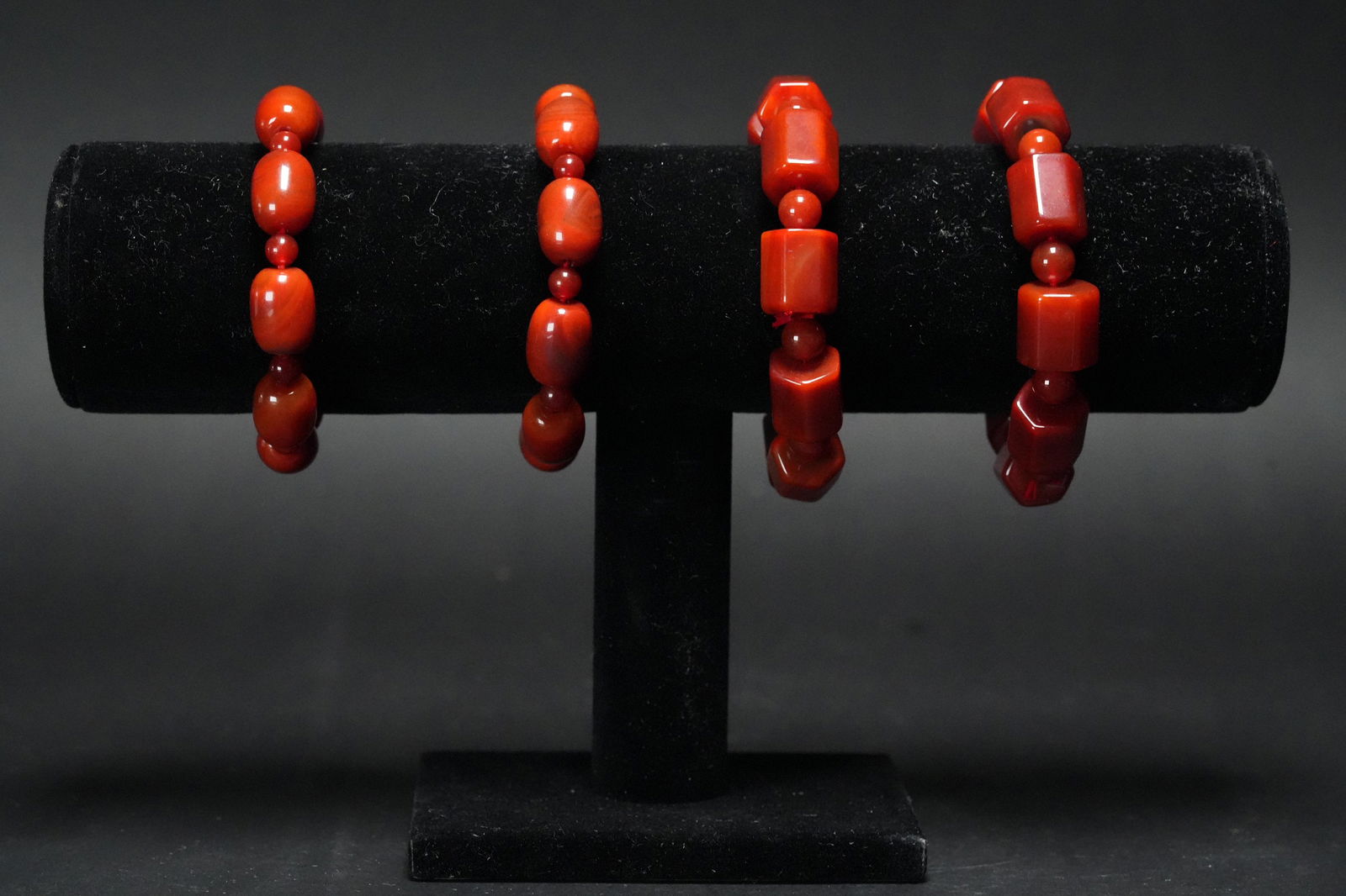 4 pcs Chinese agate items (1 of 7)