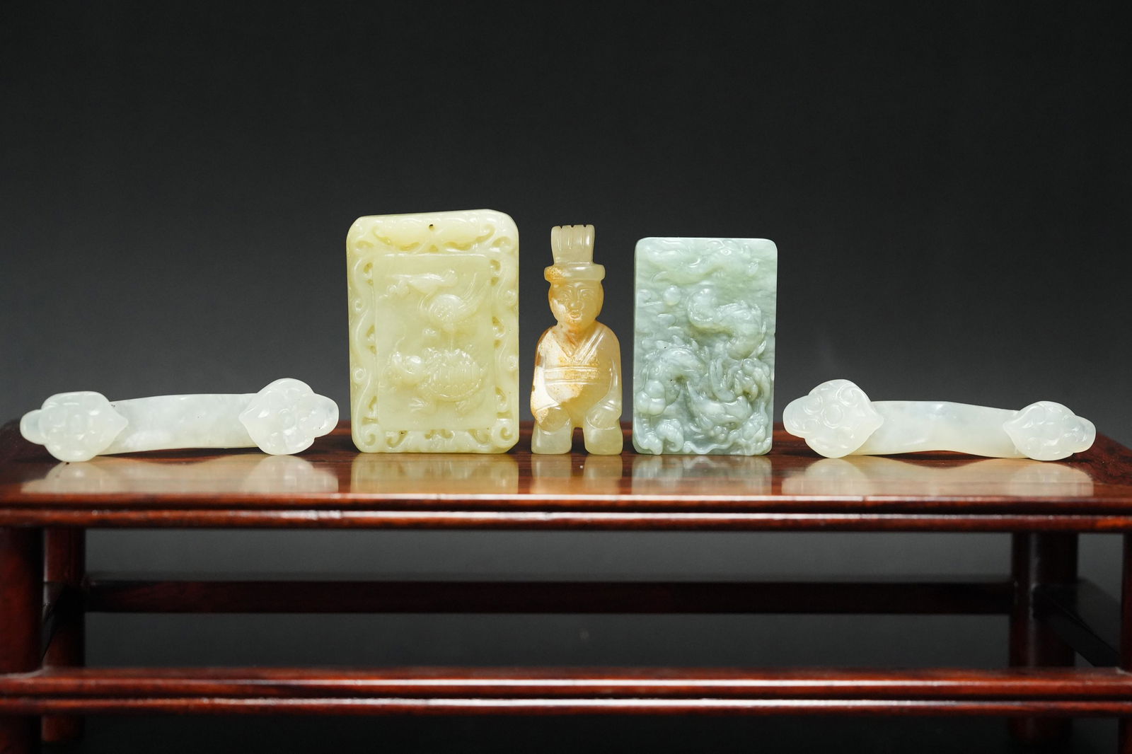 5 pcs Chinese jade items (1 of 8)