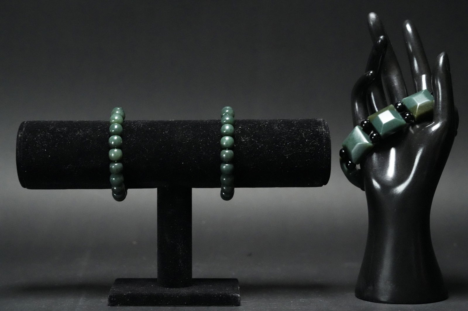 3 pcs Chinese jade items (1 of 7)