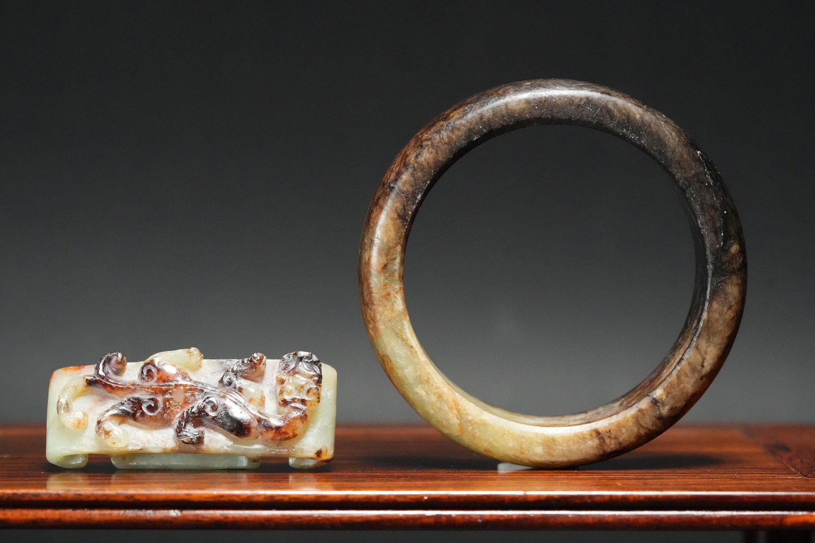 2 pcs Chinese archaic jade (1 of 7)