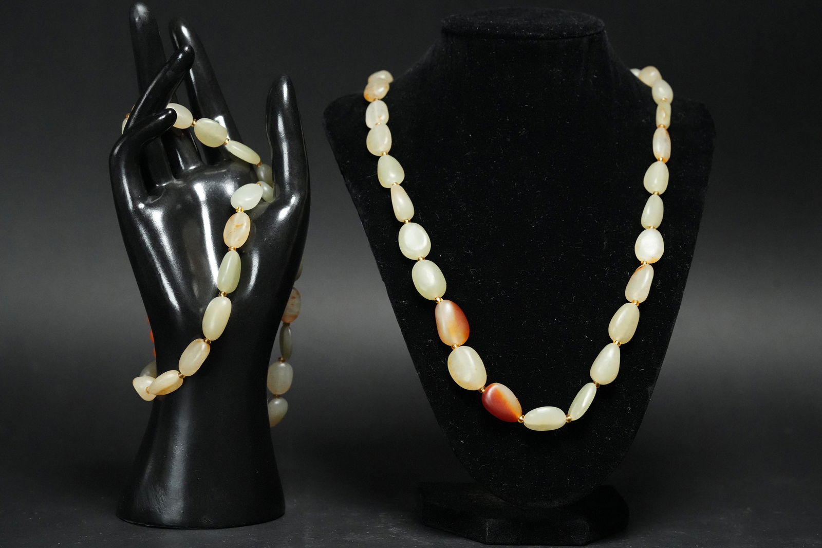 2 pcs Chinese jade necklace (1 of 7)