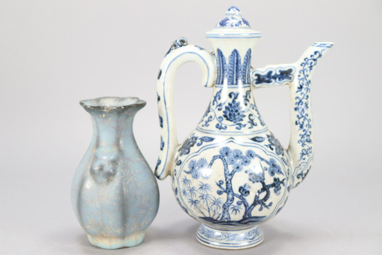 2 pcs Chinese porcelain (1 of 7)