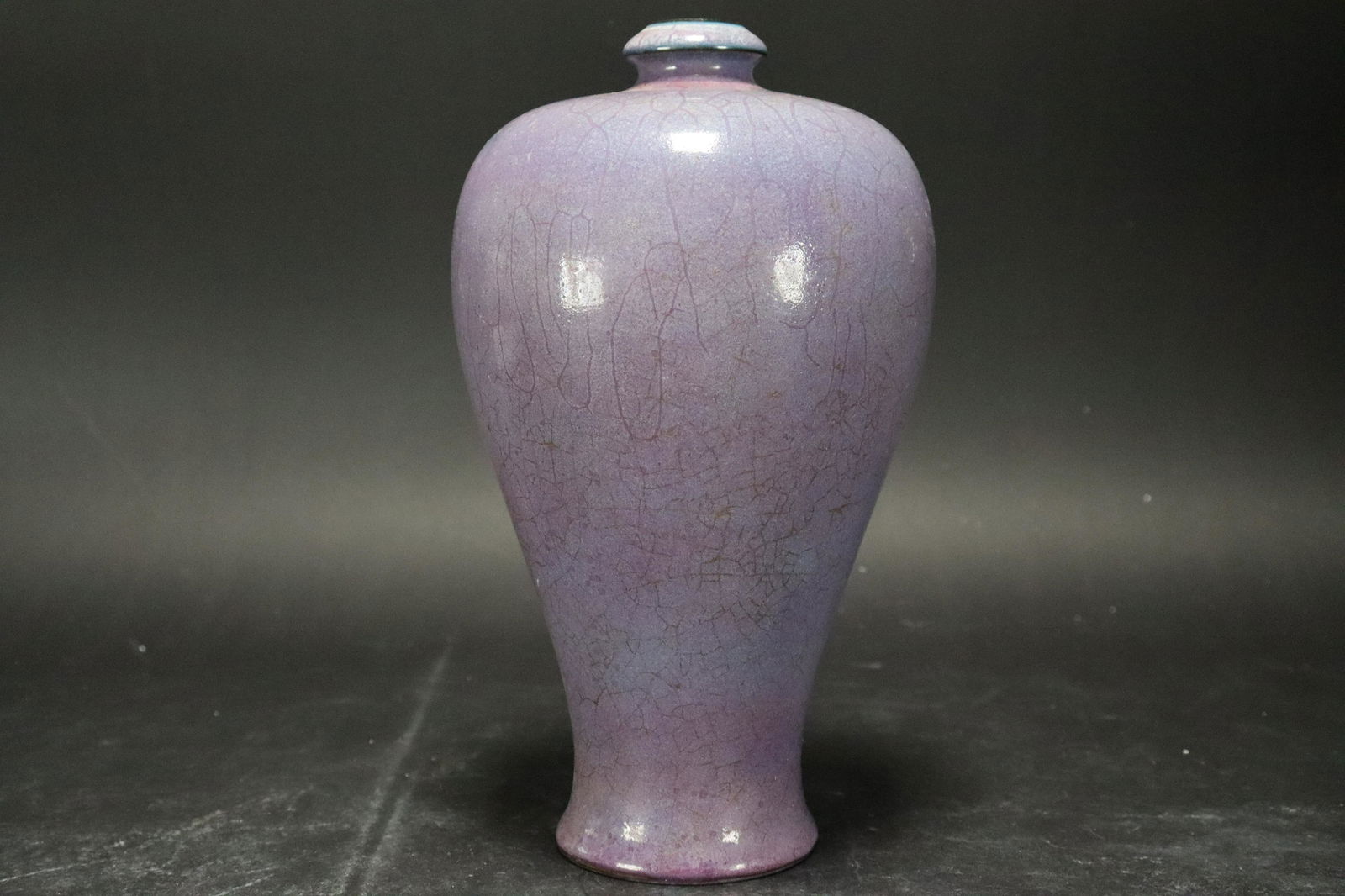 Chinese fine purple vase (1 of 7)