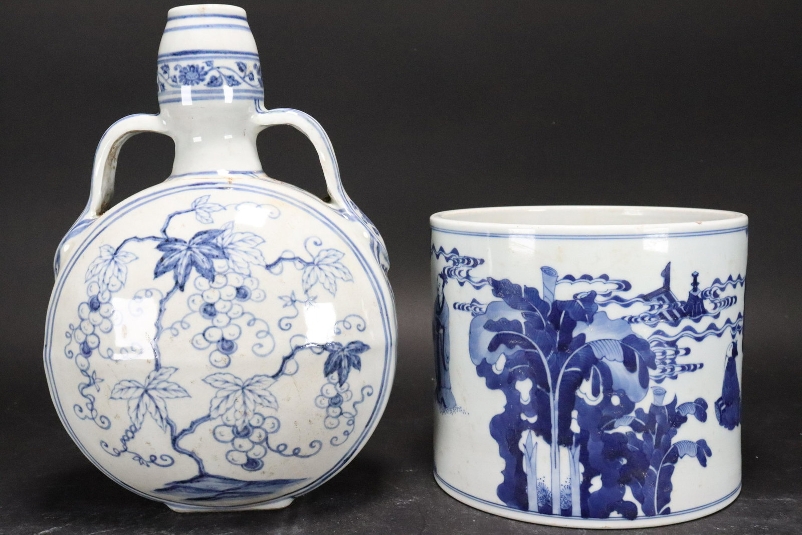 2 pcs Chinese b/w items (1 of 9)