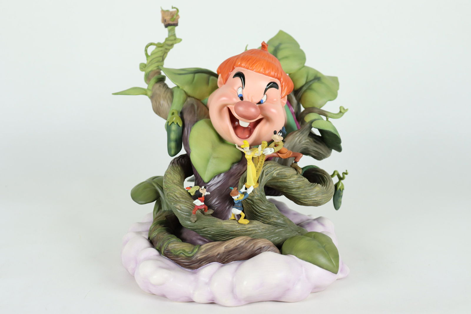 Big Trouble WDC figurine (1 of 6)