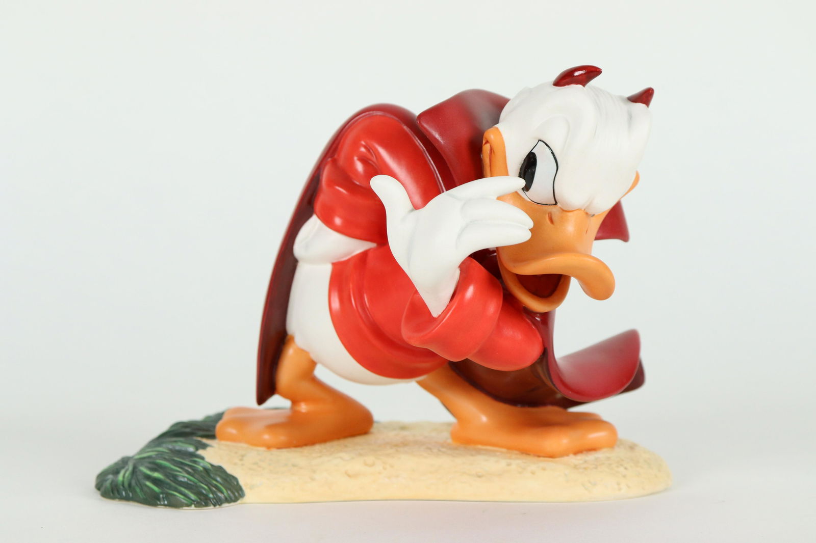 Little Devil WDC figurine (1 of 6)