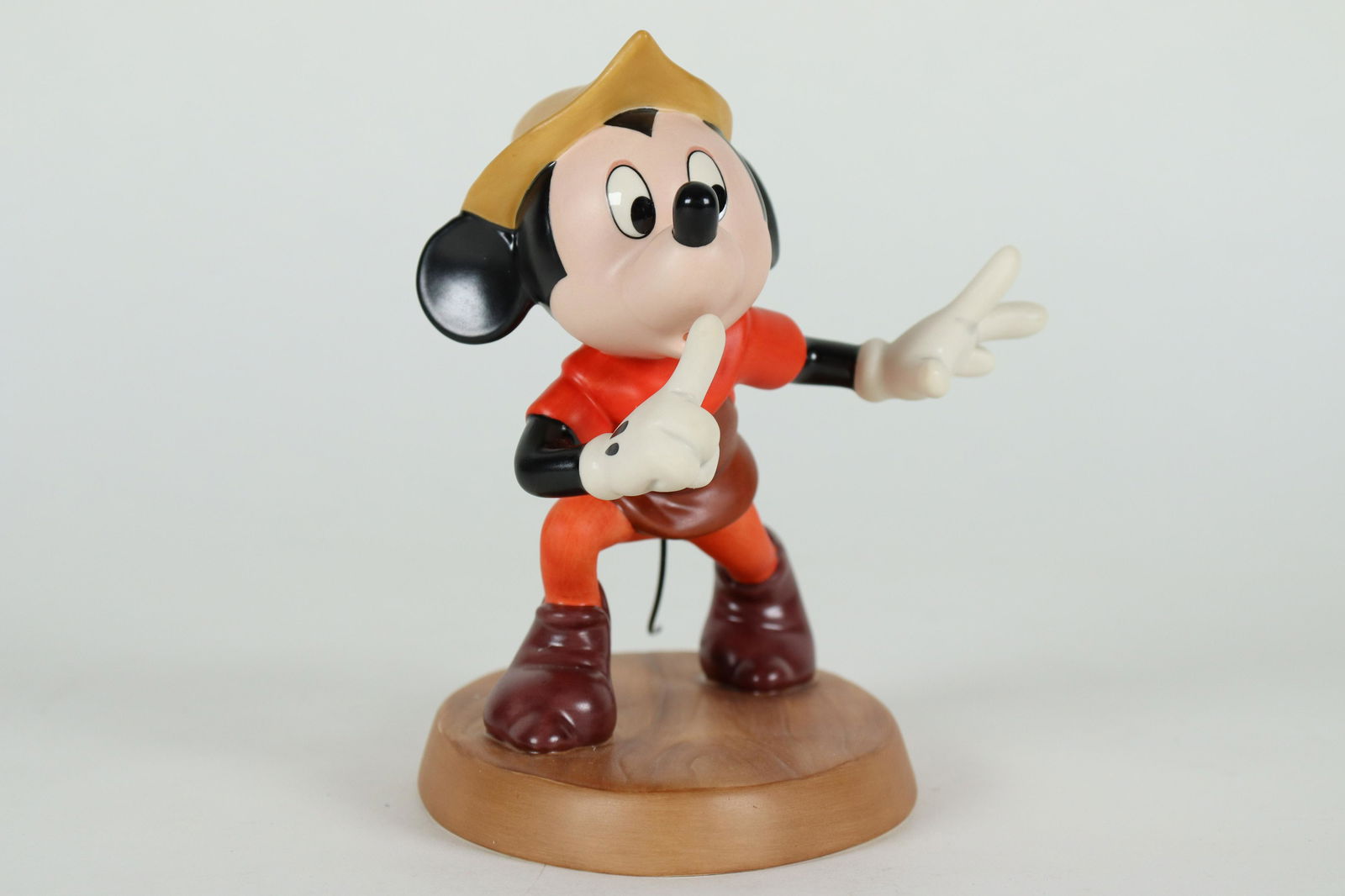 Mickey WDC Disney figurine (1 of 6)