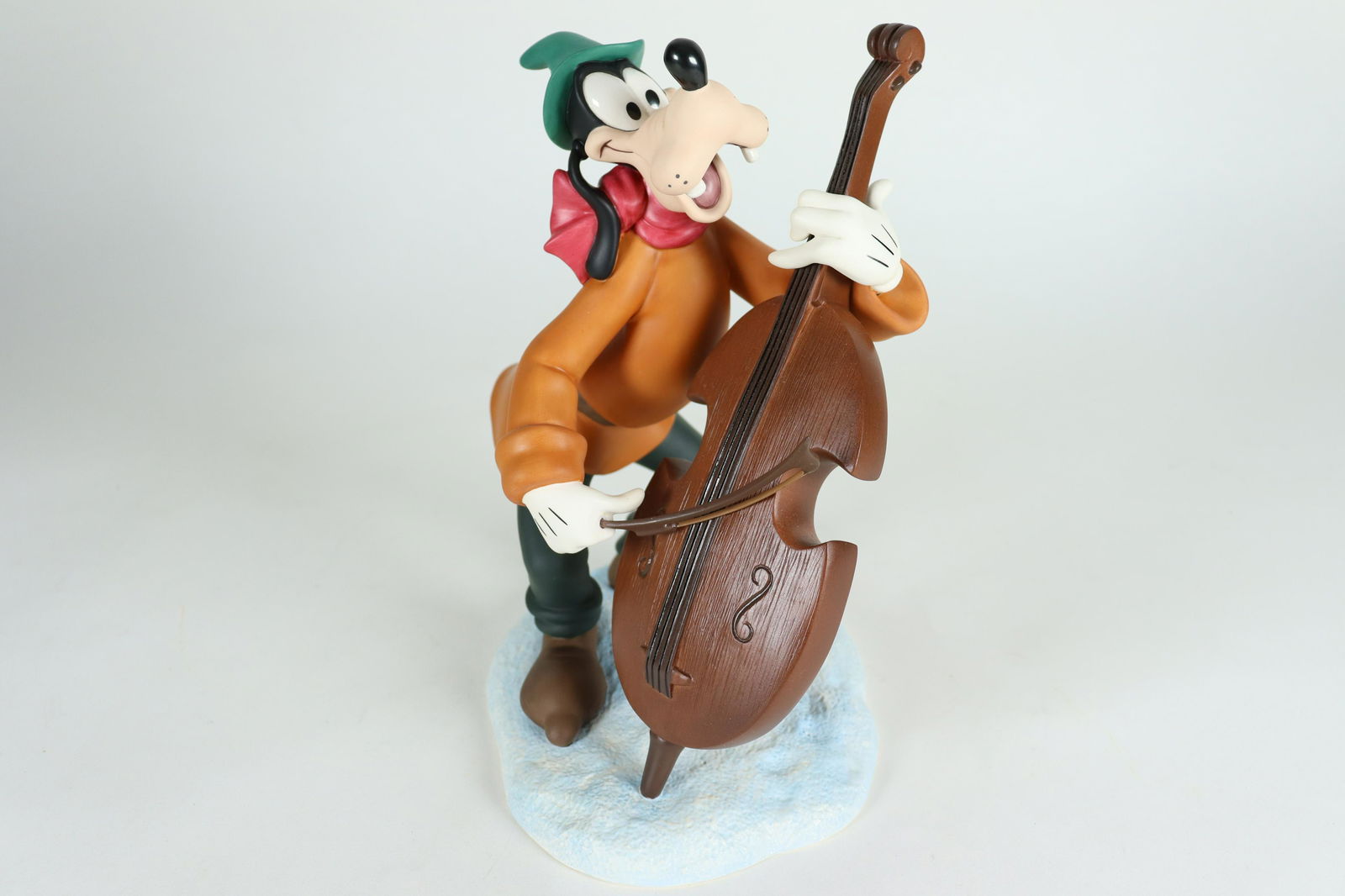 Goofy WDC Disney figurine (1 of 6)