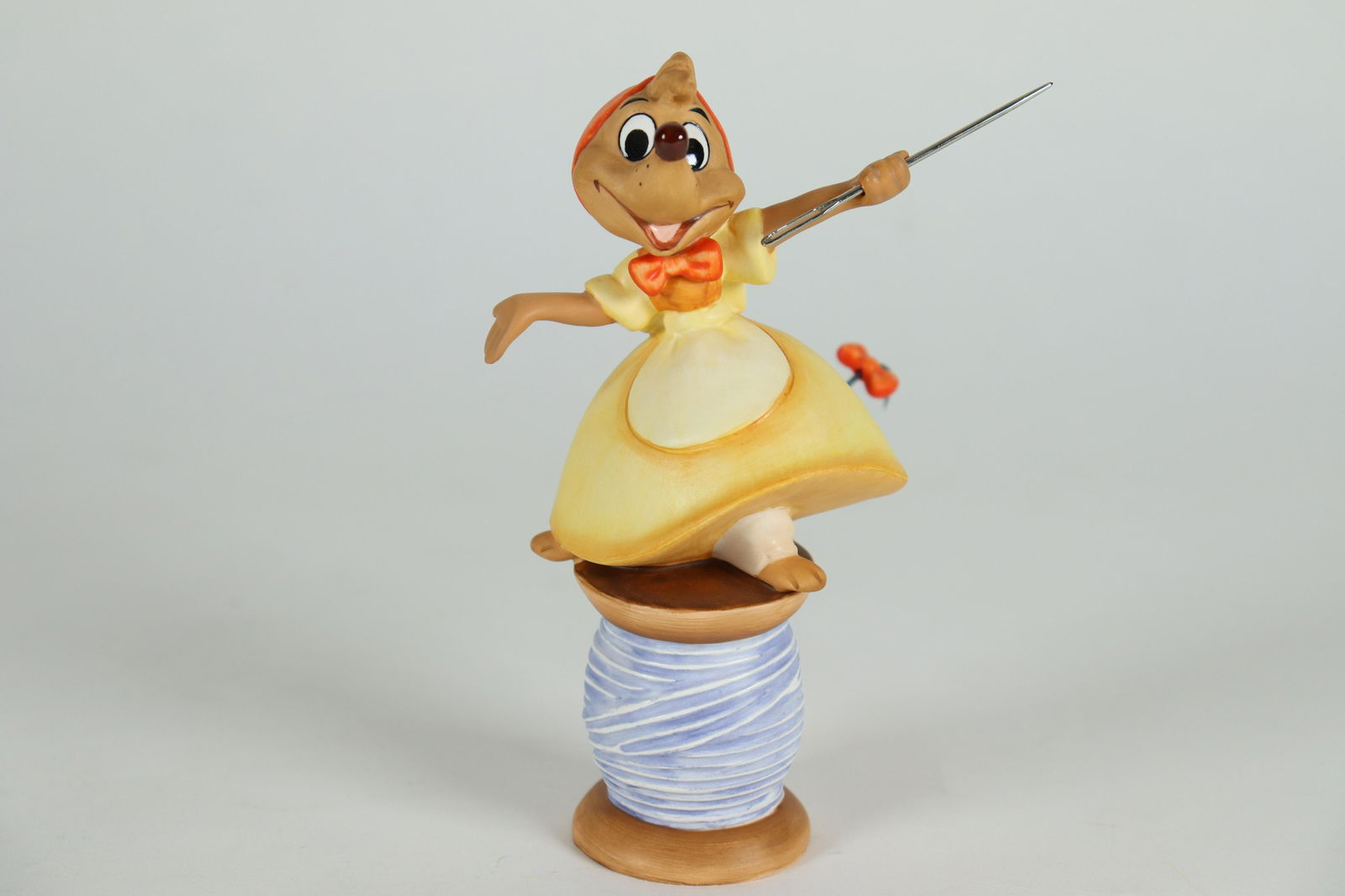 Disney WDC figurine (1 of 6)