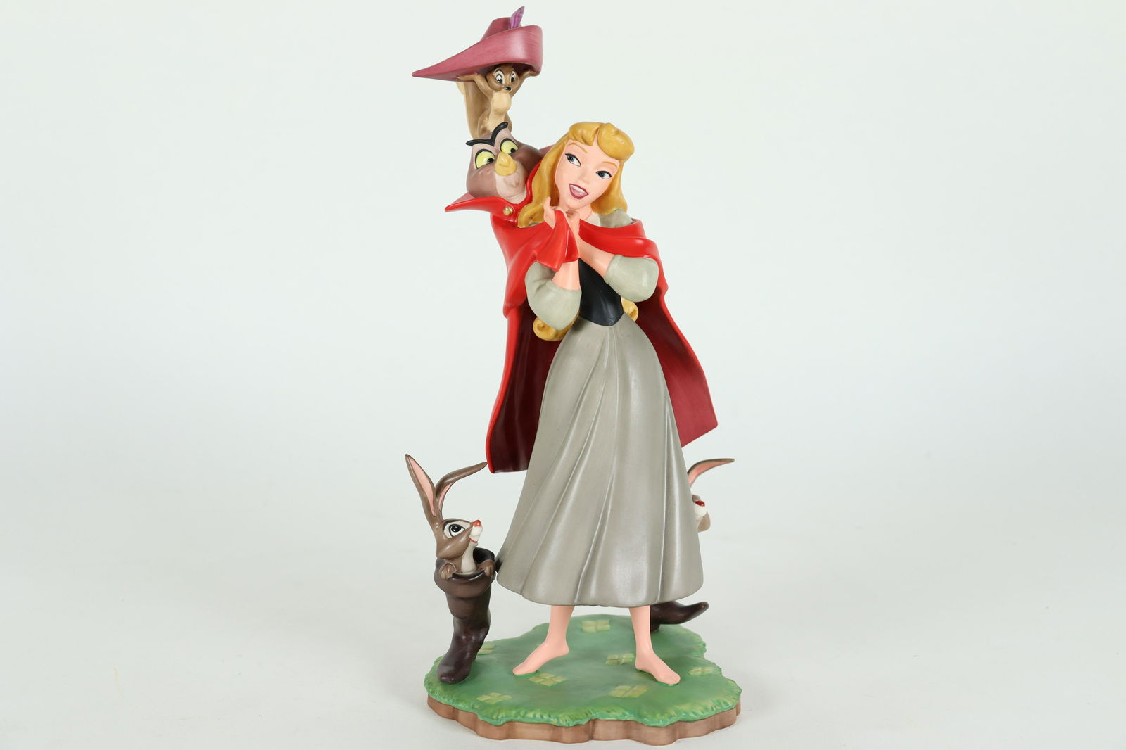 Sleeping Beauty WDC figurine (1 of 5)