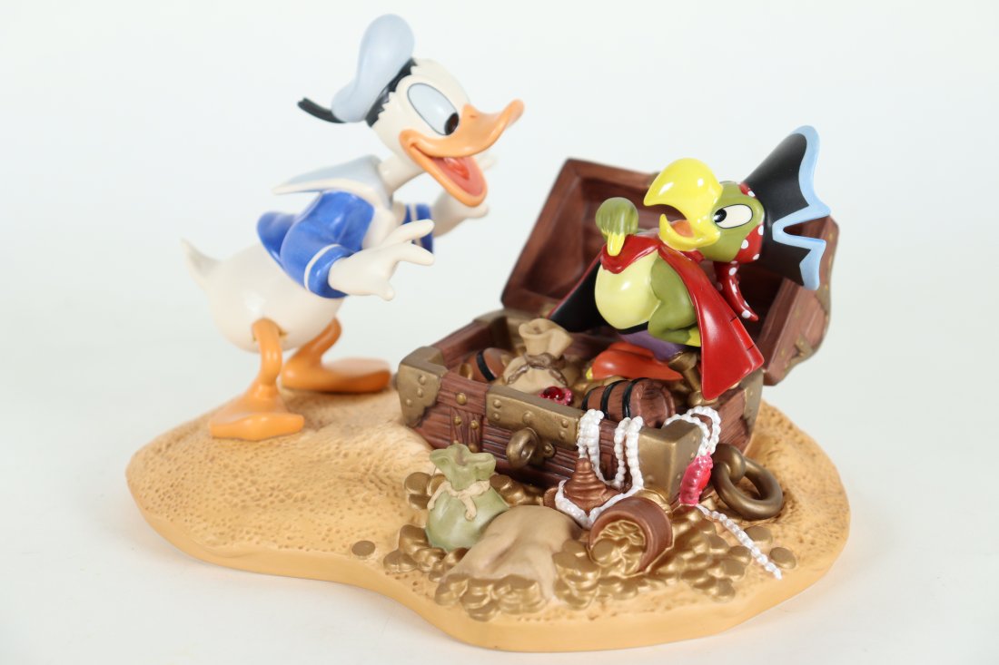 Donald Duck WDC Disney figurine (1 of 7)
