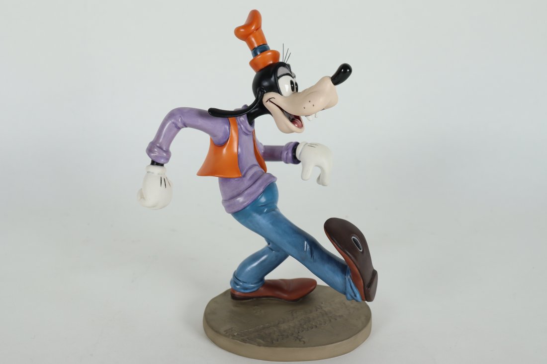 A rare WDC Disney figure (1 of 6)