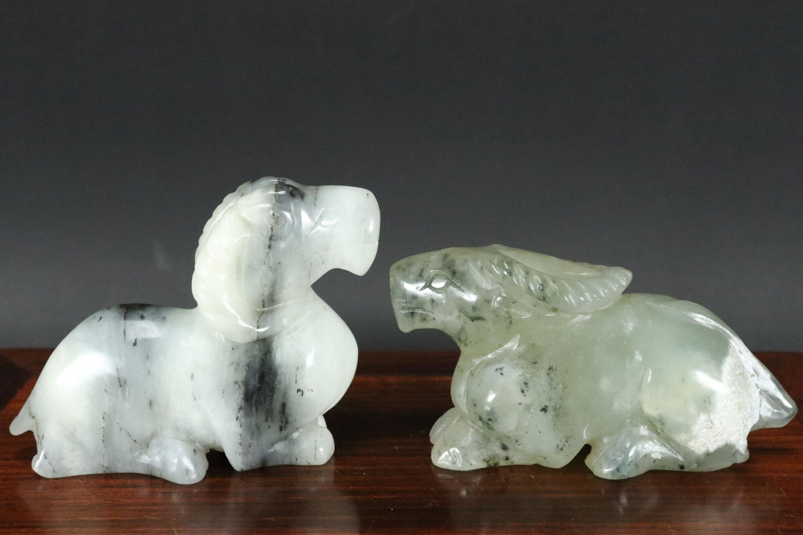 2 pcs Chinese jade items (1 of 7)