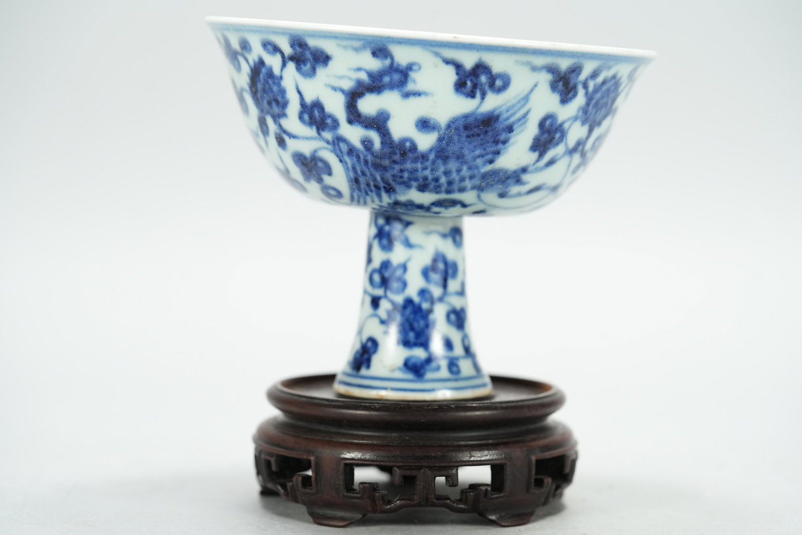 Chinese fine b/w stem cup (1 of 8)
