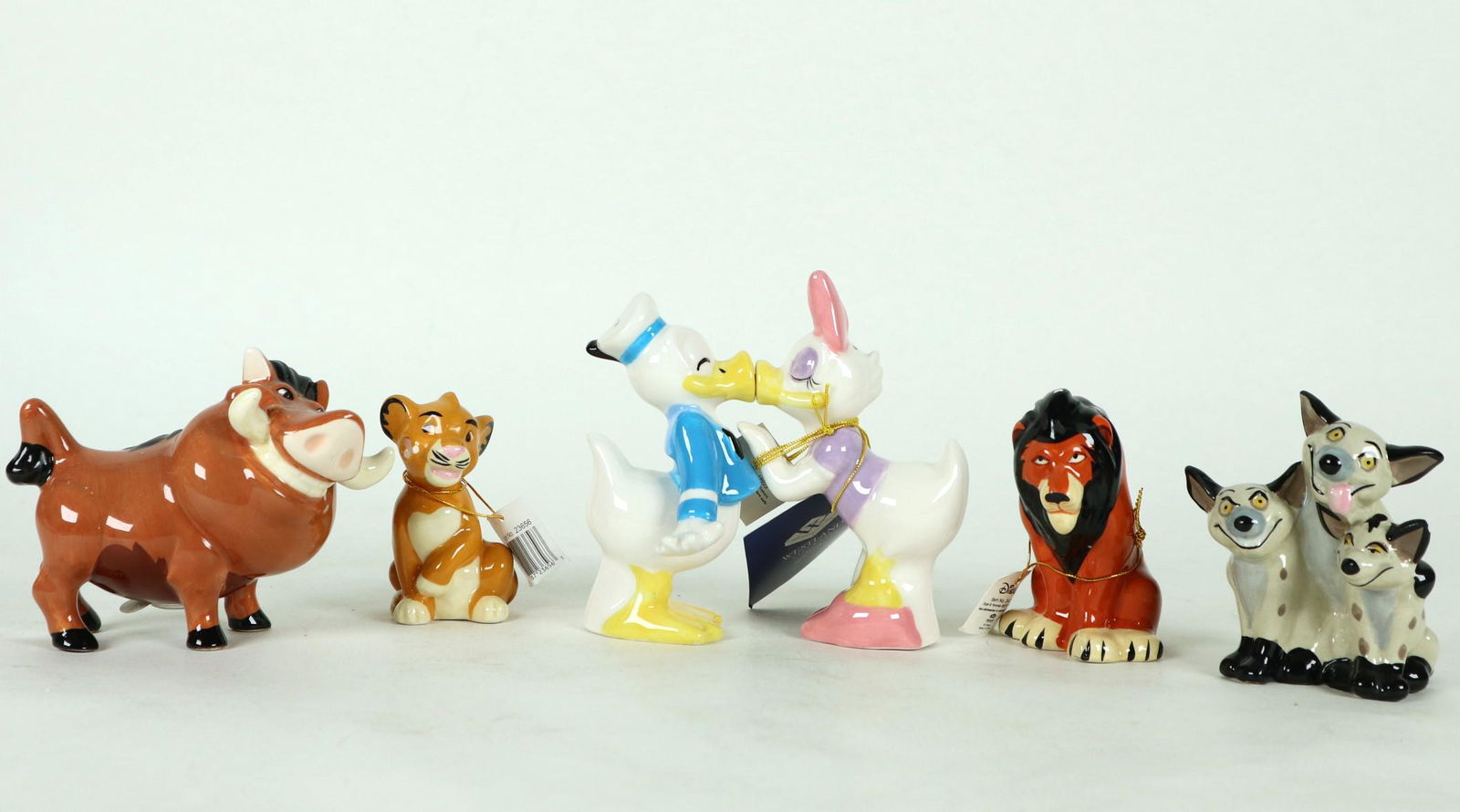 6 pcs Disney figurines (1 of 8)