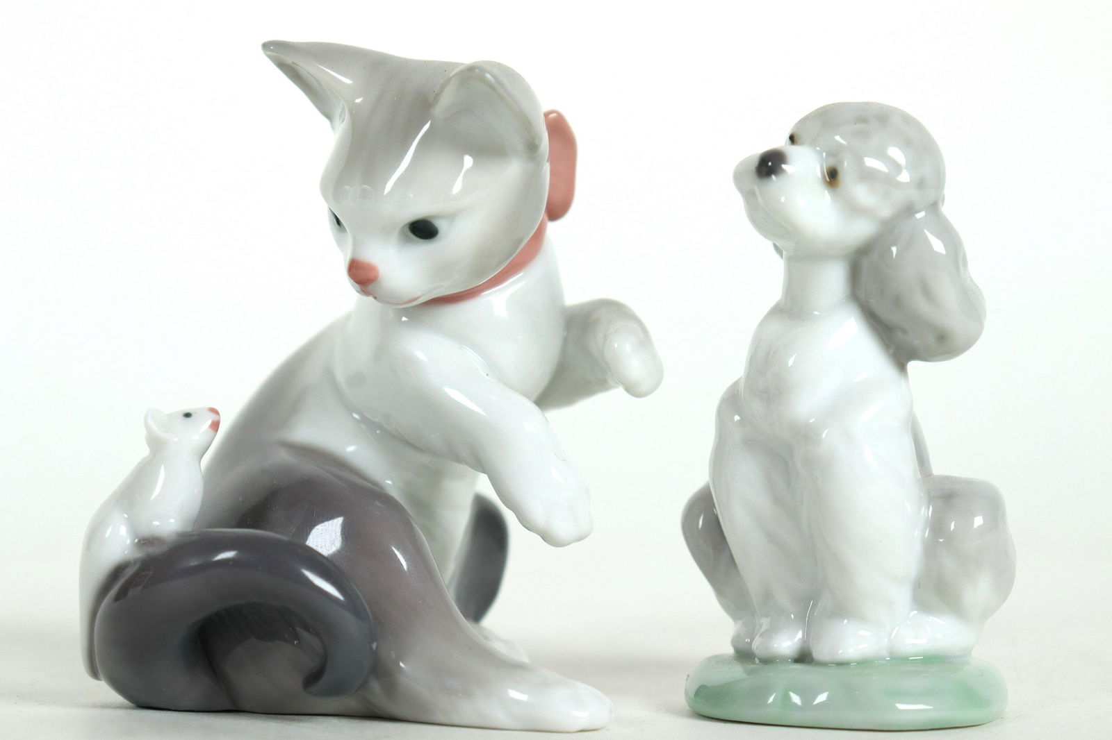 Lladro dog and cat figurine (1 of 6)