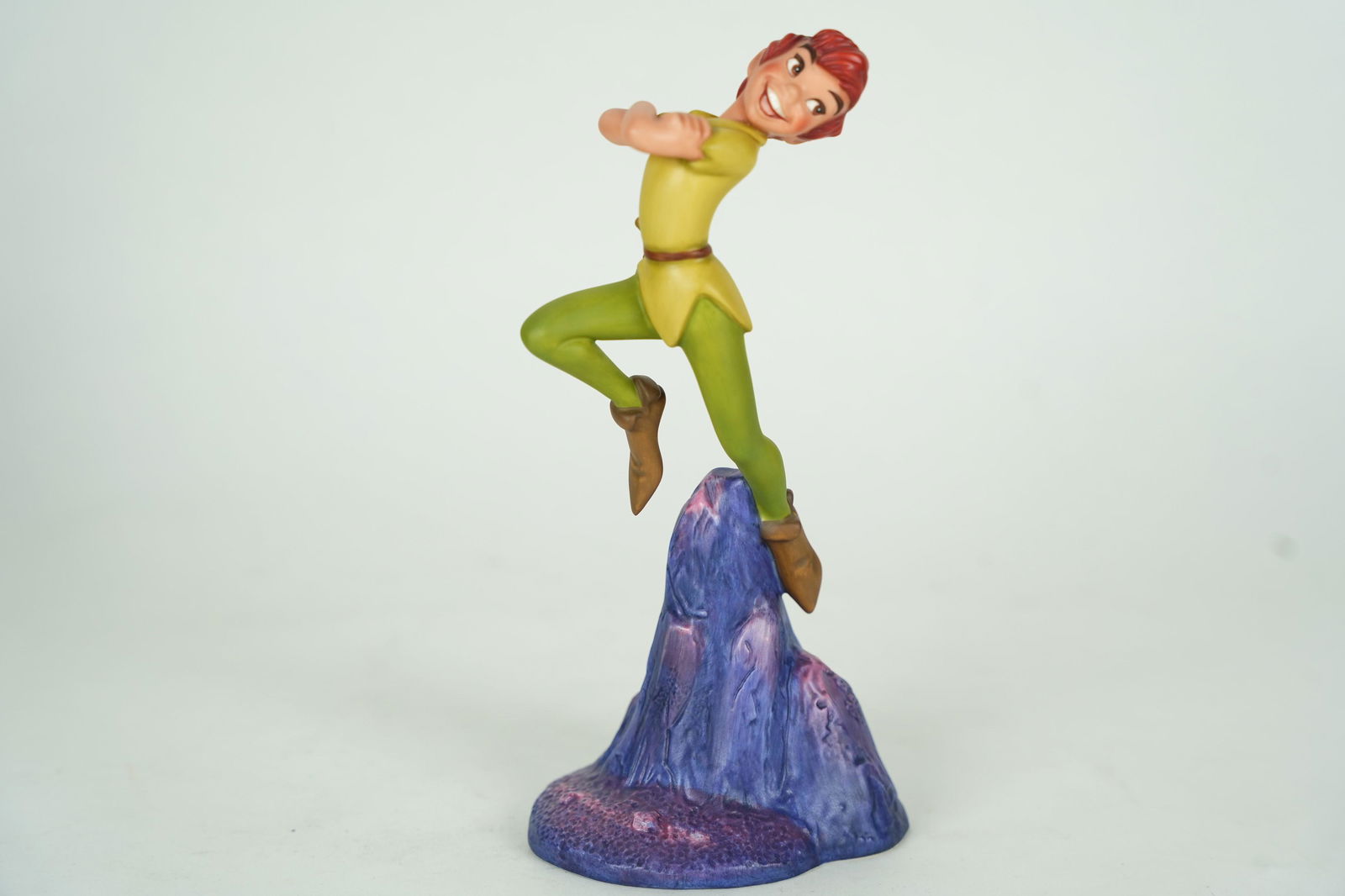 Peter Pan WDC figurine (1 of 6)