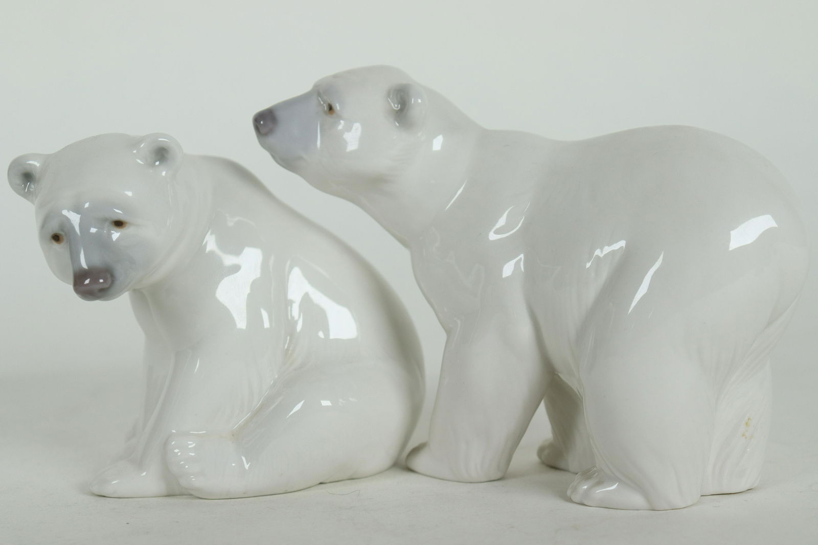 2 pcs Lladro polar bear (1 of 6)