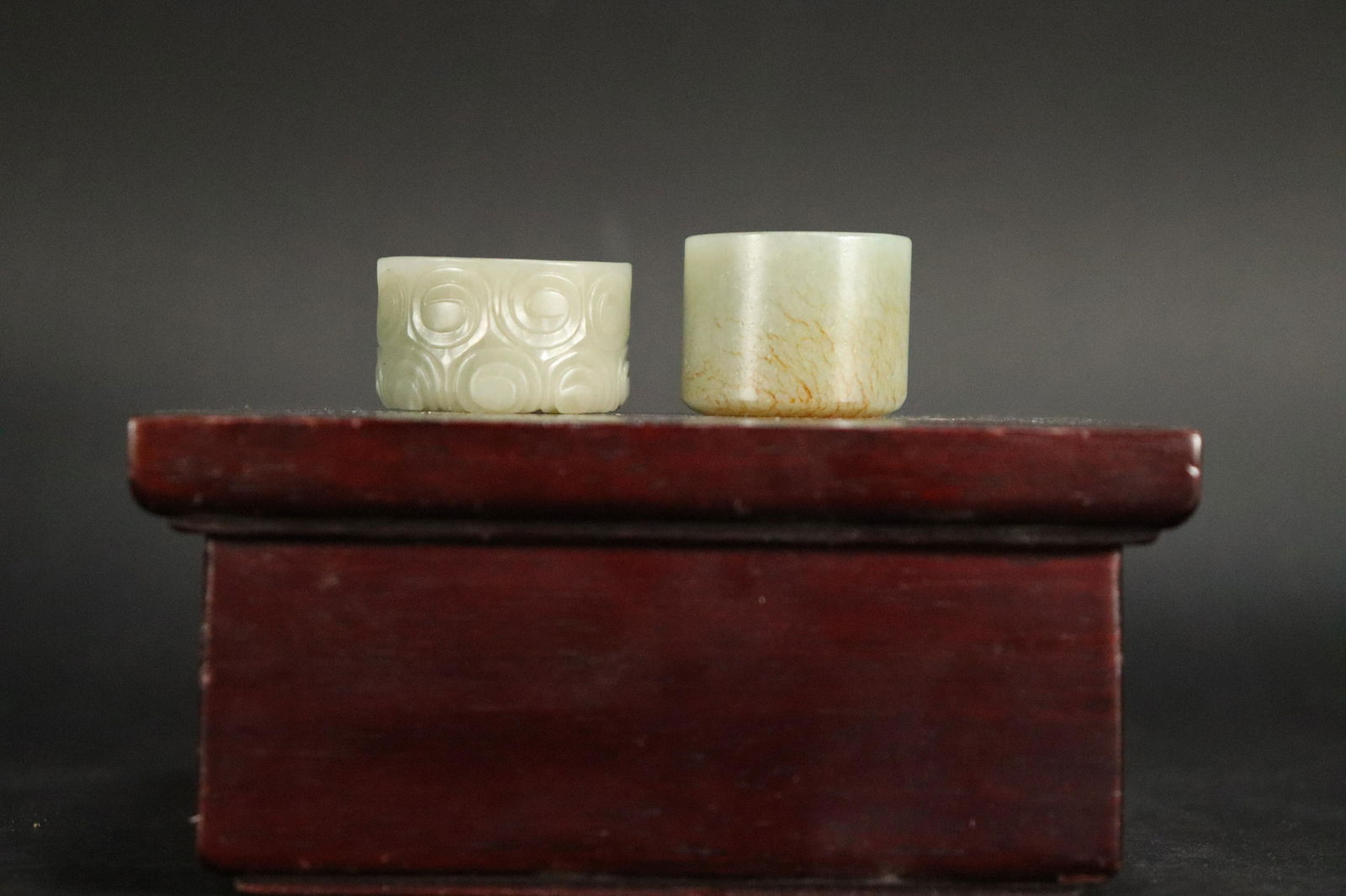 2 pcs Chinese jade ring (1 of 6)
