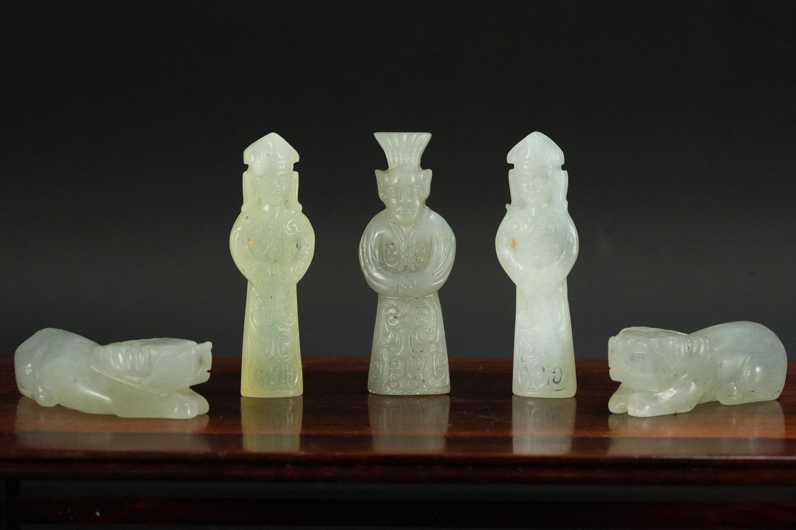 5 pcs Chinese jade items (1 of 6)