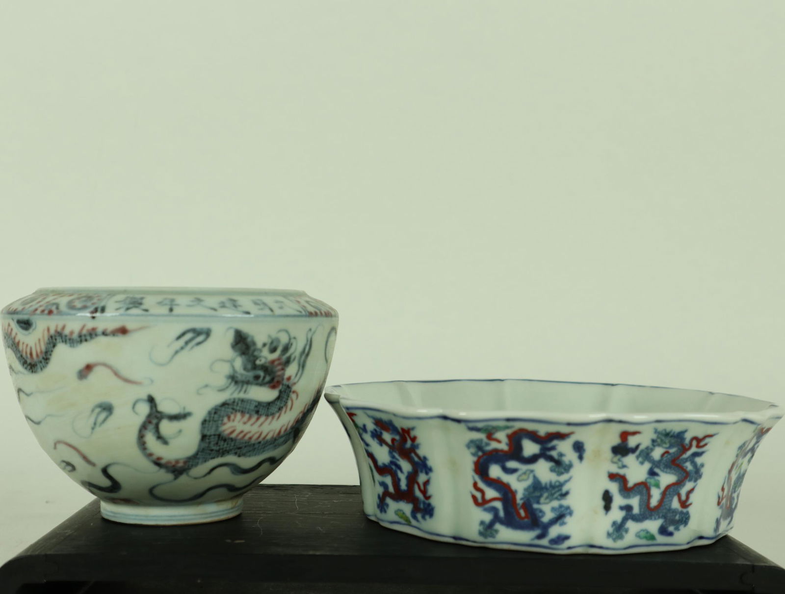2 pcs Chinese porcelain item (1 of 6)