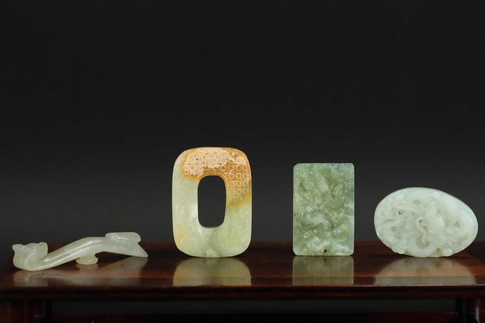 4 pcs Chinese jade ornaments (1 of 7)