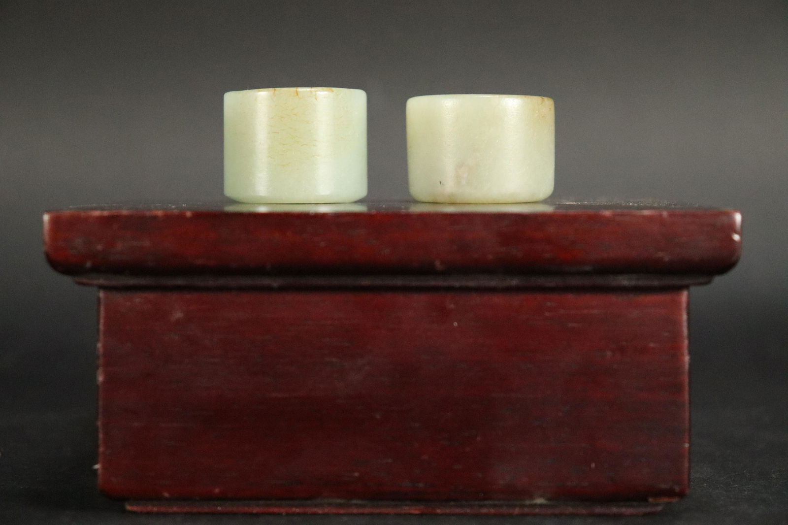 2 pcs Chinese jade ring (1 of 6)