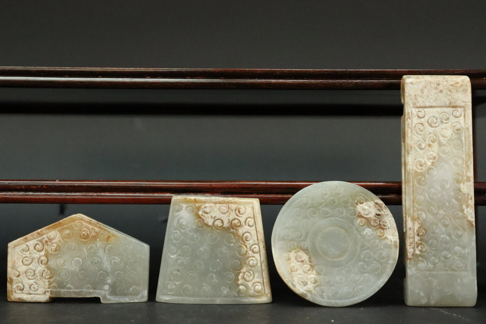 4 pcs Chinese archaic jade (1 of 6)