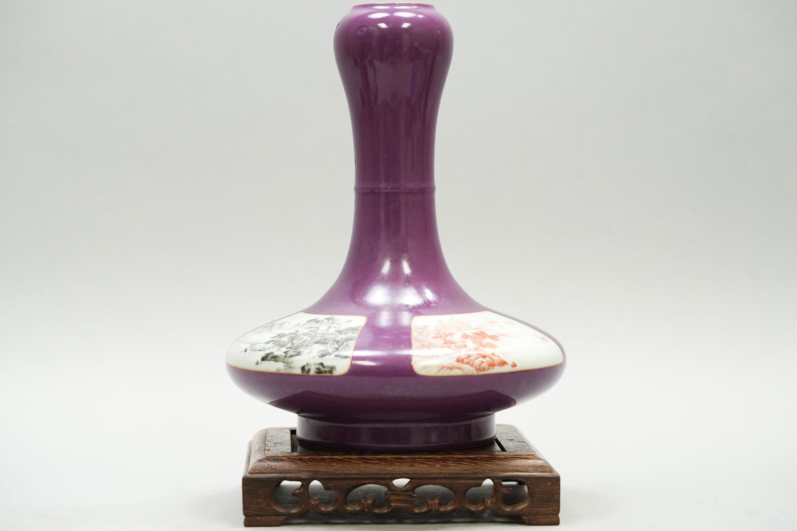 Chinese fine purple vase (1 of 7)