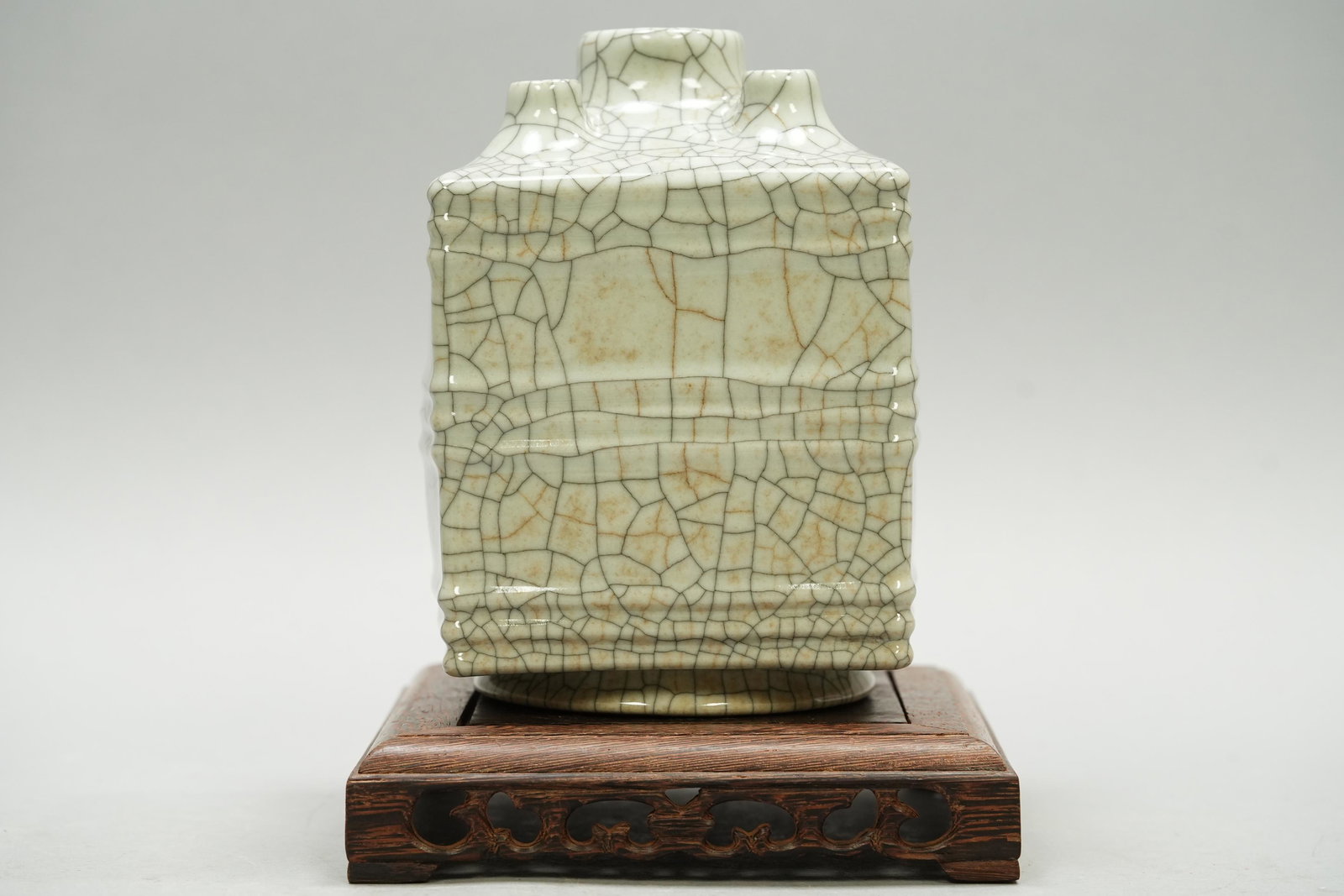 Chinese crackled square vase (1 of 8)